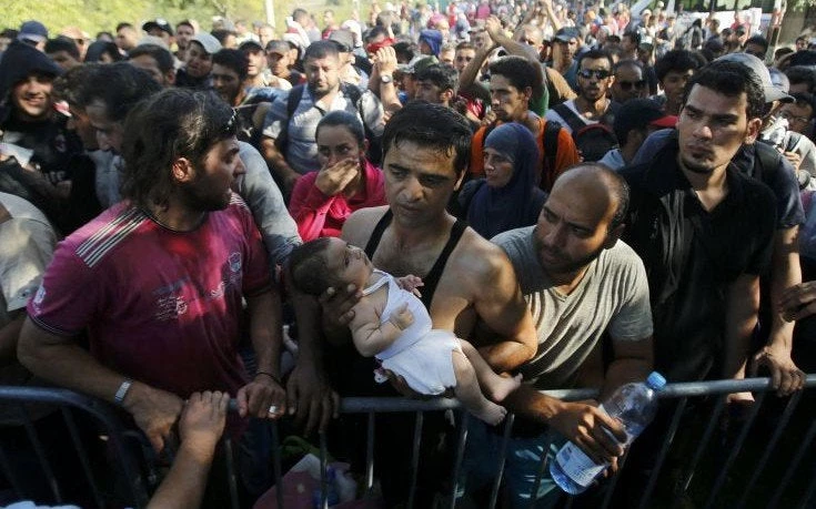 «Ανοιχτή» η Ουγγαρία σε διαπραγματεύσεις με τη Γερμανία για το μεταναστευτικό – Απειλείται η κυβέρνηση Μέρκελ